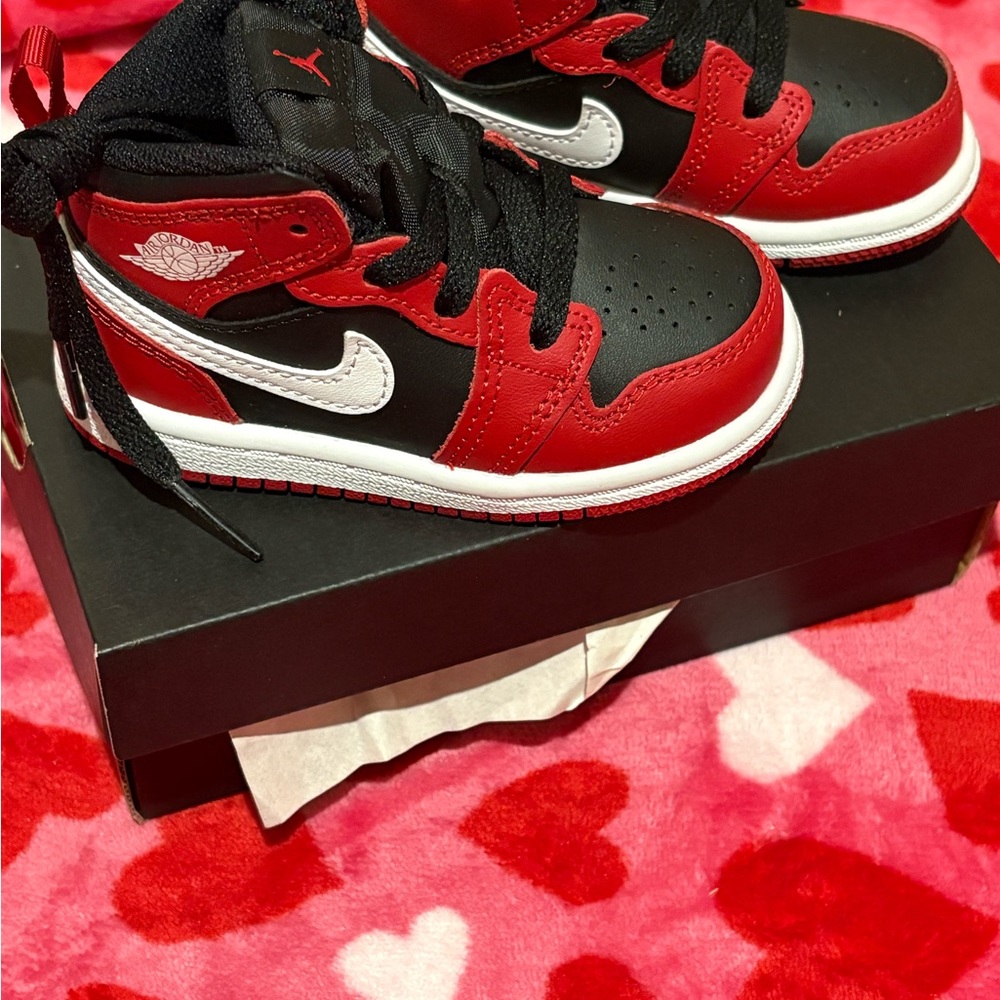 Jordan 1 Mid (TD) Black and Gym Red Sneakers